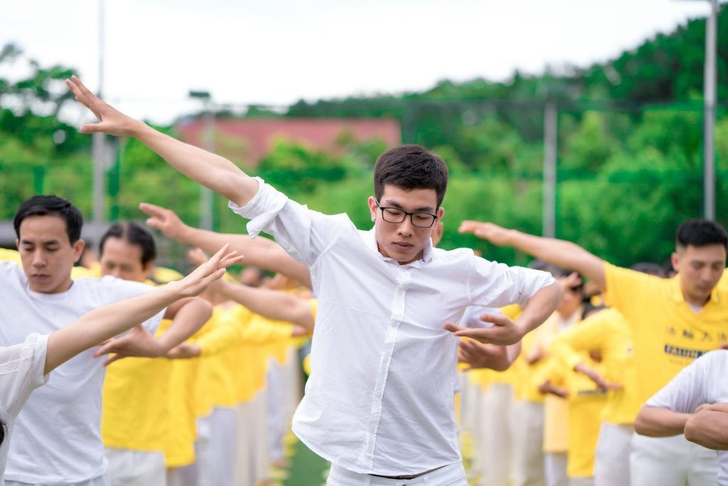 Falun Gong, also known as Falun Dafa, is the largest qigong discipline today, practiced by millions of people worldwide. Introduced to the public in China in 1992 by its founder Mr. Li Hongzhi, and rooted in traditional Chinese culture; it quickly gained enormous popularity for its emphasis on improving the practitioner’s character and its guiding principles of Truthfulness, Compassion and Forbearance. (Image: DafaGreat via Pixabay)