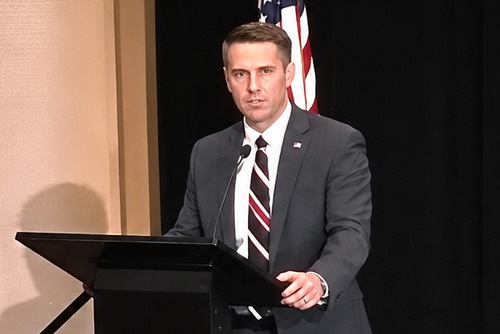 US Assistant Secretary of State: Those Who Persecute Falun Gong Will Be Held Accountable